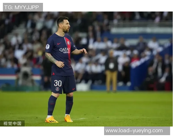 拉波尔塔与莱万在沙特及上海巴格达与巴萨球迷亲密互动见面会 拉波尔塔与莱万在沙特及上海巴格达与巴萨球迷亲密互动见面会